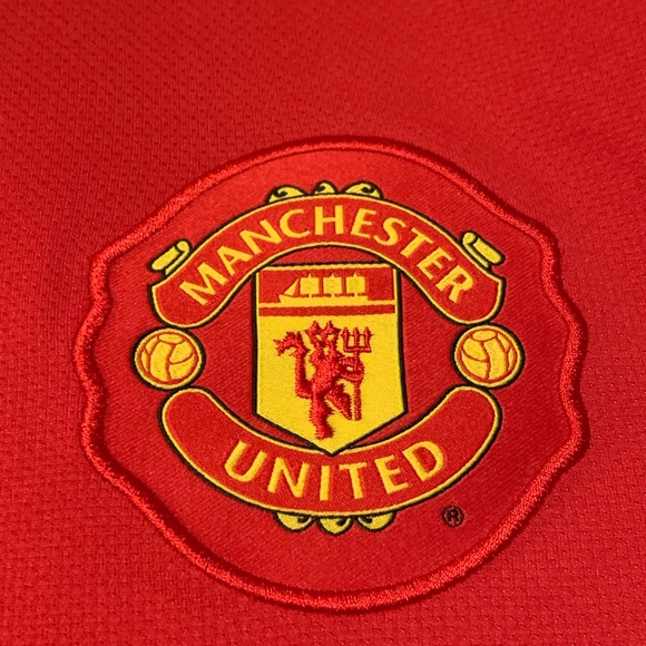 Manchester United mens’ jersey - Picture 3 of 5